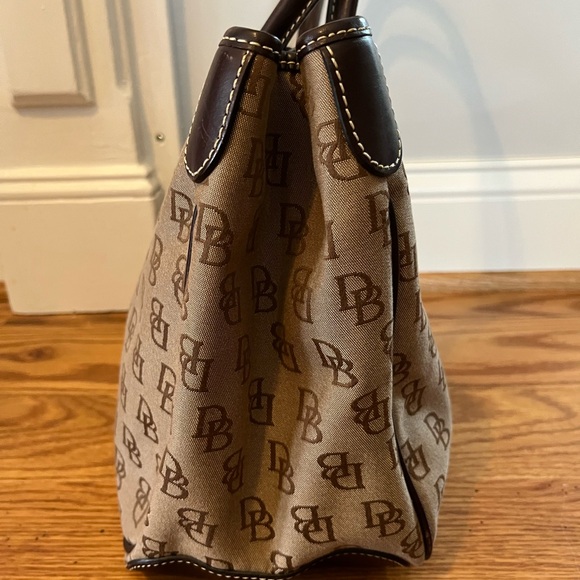 Dooney & Bourke Signature Canvas Satchel, Excellent - Picture 4 of 16